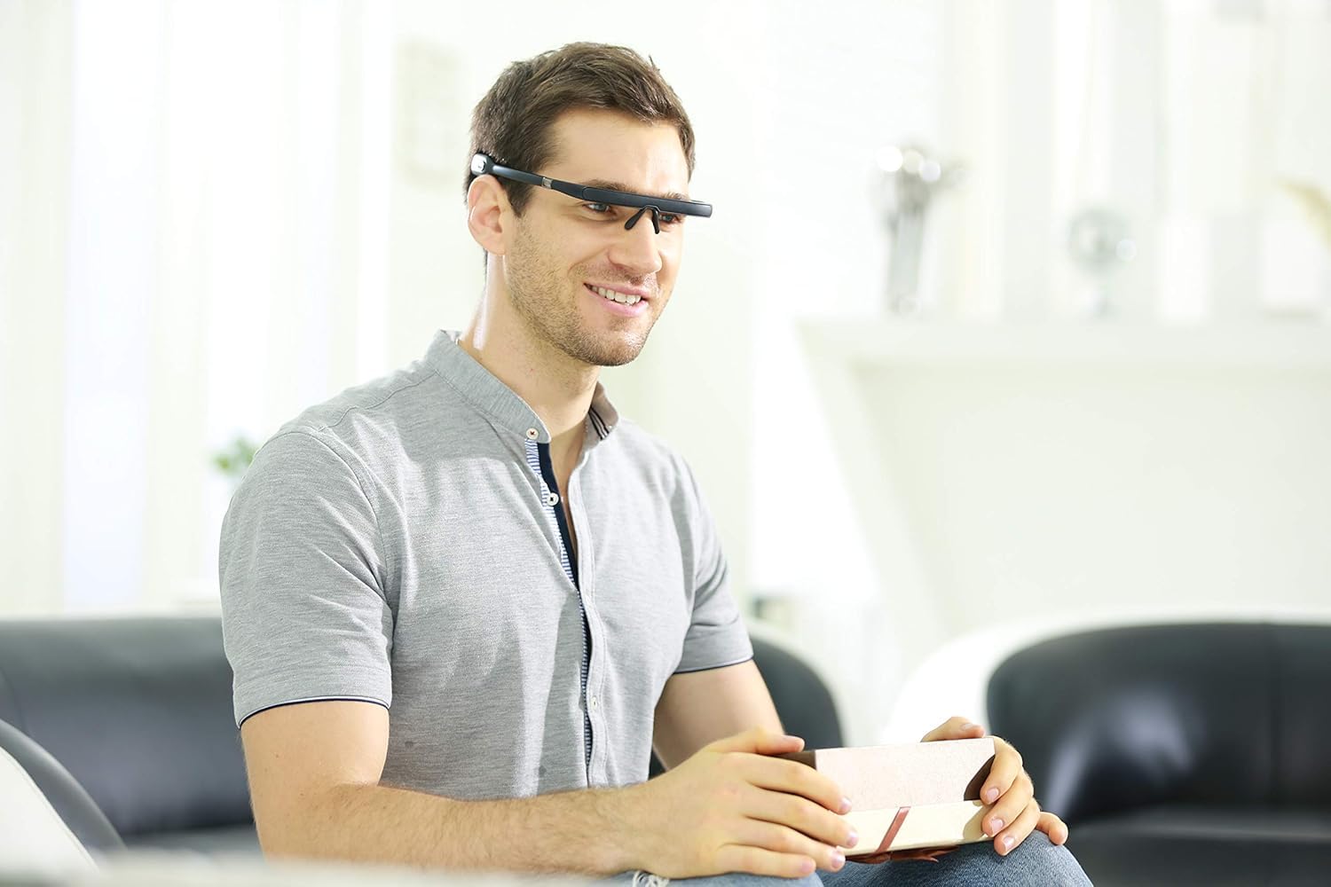 Lunettes pliables PEGASI II faciles à transporter lors des déplacements.