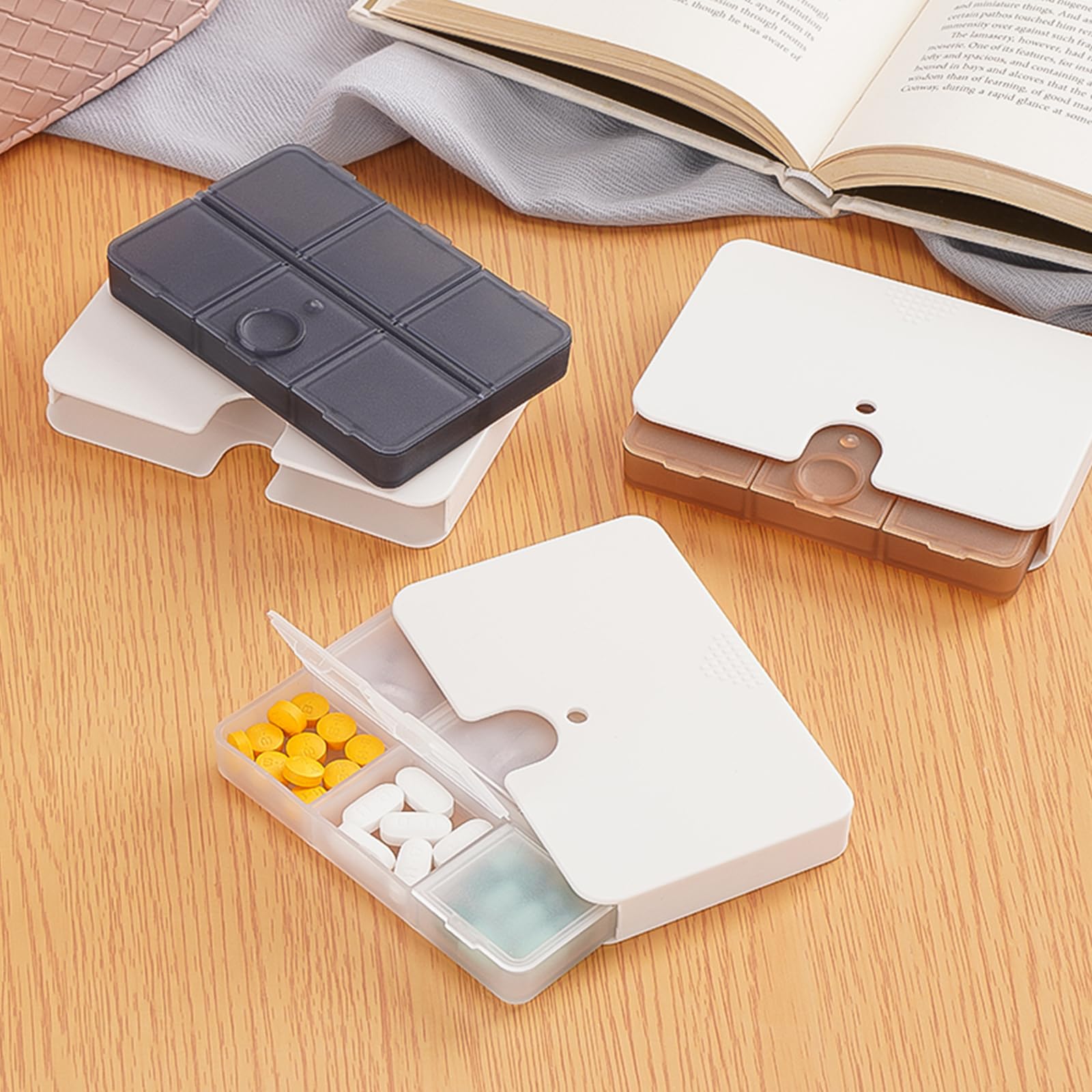 Pekox Dimensions compactes faciles à glisser dans poche ou sac.