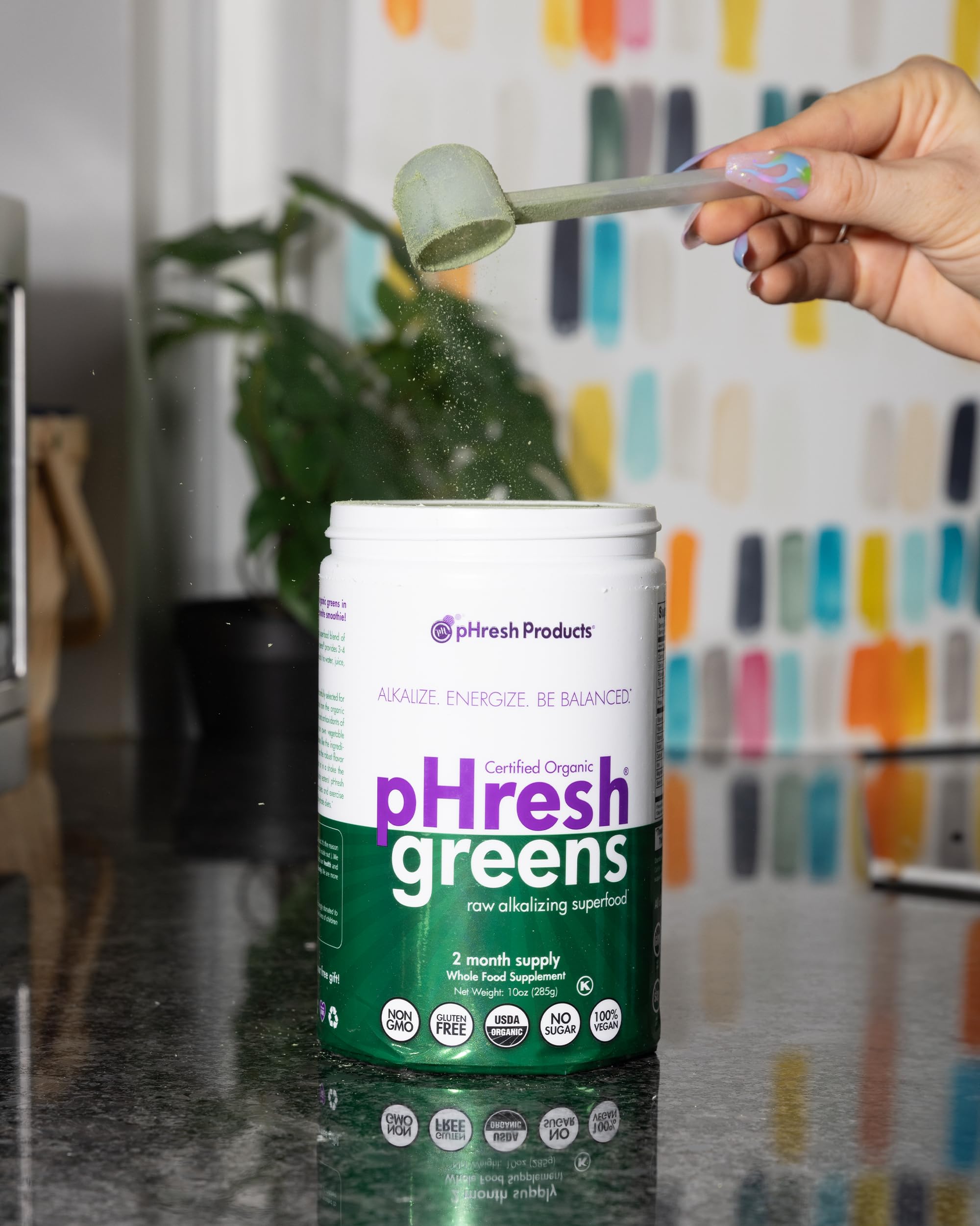 pHresh Greens — feuilles vertes visibles apportant fraîcheur naturelle.
