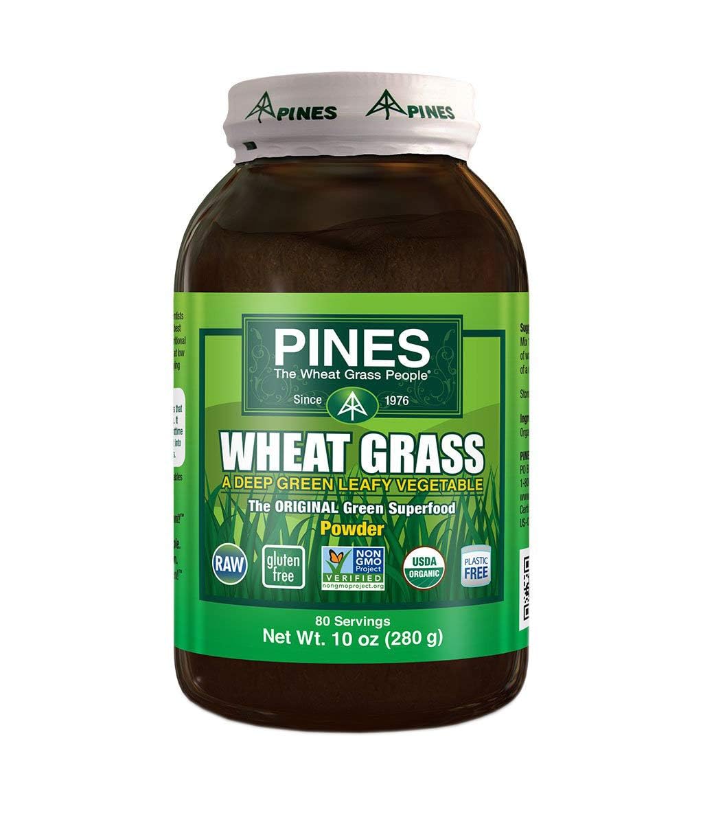 Pines Poudre d'Herbe de Blé dans un bocal, parfait pour l'apport nutritionnel quotidien.