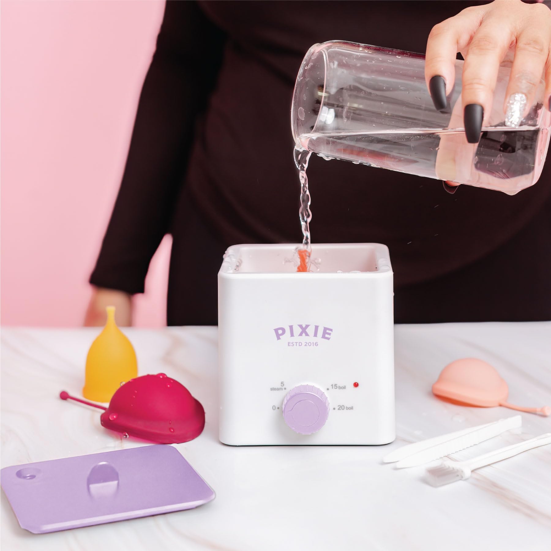 Pixie Cup Sterilisateur – adapté pour coupe et disques réutilisables.