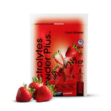 PowderVitamin Électrolytes Poudre Plus Framboise dans un verre, hydratation sans calories.