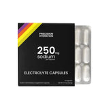 Capsules électrolytes Precision Hydration dans une boîte blister imperméable, pratique en déplacement.
