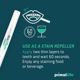 Primal Life Organics Real White Teeth Whitening Pen – emballage compact pour les retouches en déplacement.