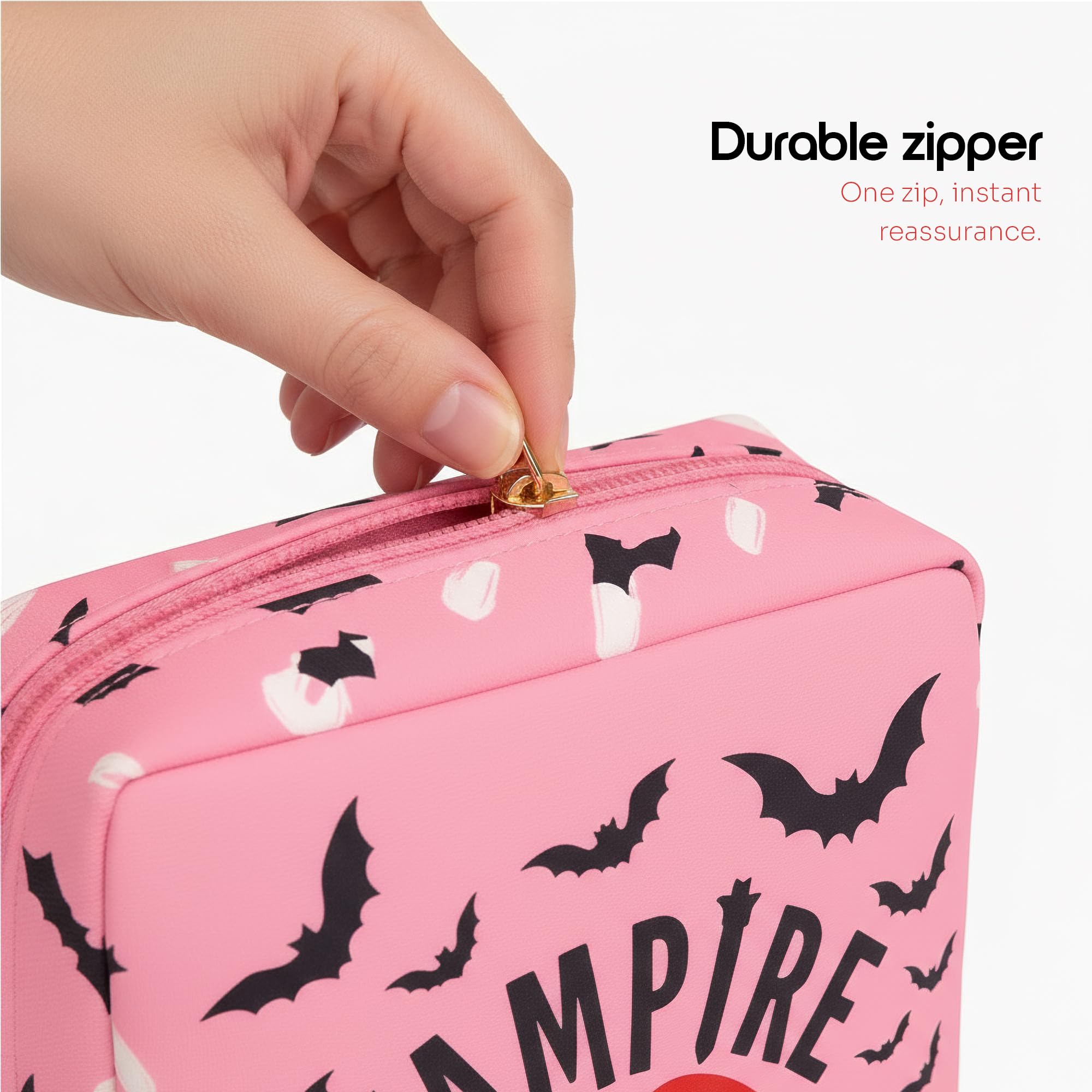 Pochette polyvalente Primo Lines idéale pour voyage et organisation.