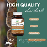 Pure Essence Labs Extrait TramE8te versicolore 4X E9tiquette en gros plan sur le flacon.
