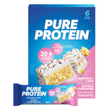 Pure Protein emballage gateau-anniversaire pratique pour planifier une collation gourmande.