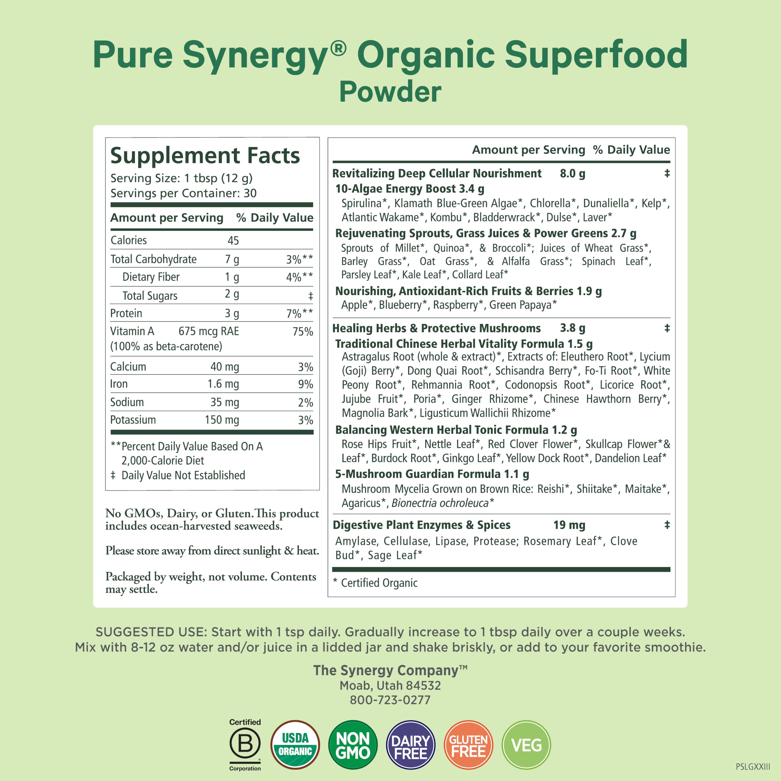 PURE SYNERGY: bouteille-poudre-verte, option pratique pour démarrer la journée en énergie durable.