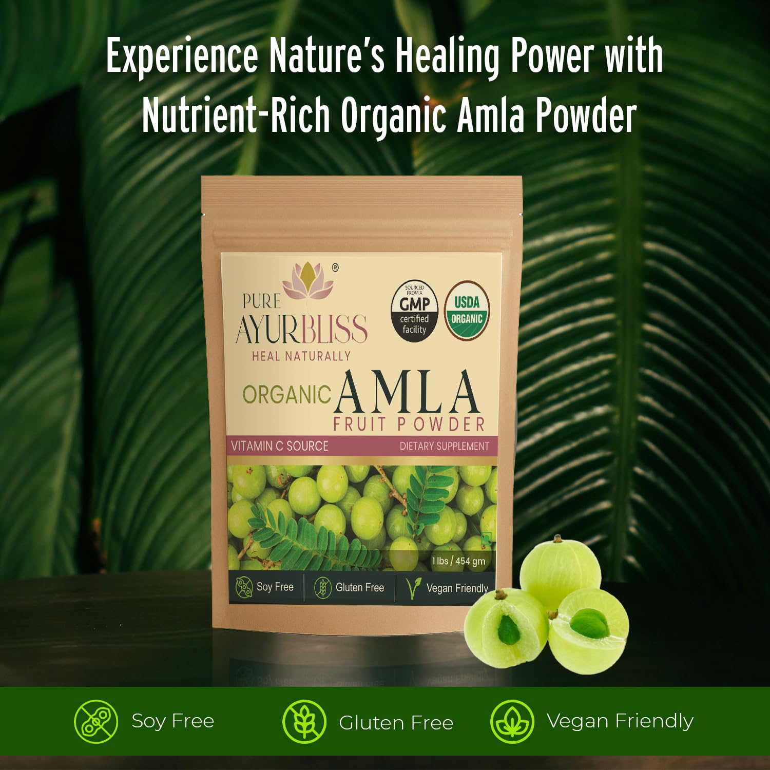PureAyurbliss amla poudre, gros plan sur la couleur dorée et sa richesse naturelle.