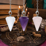 Qianyu pendule cristal quartz clair hexagonal conique, apporte clarté lors des séances.