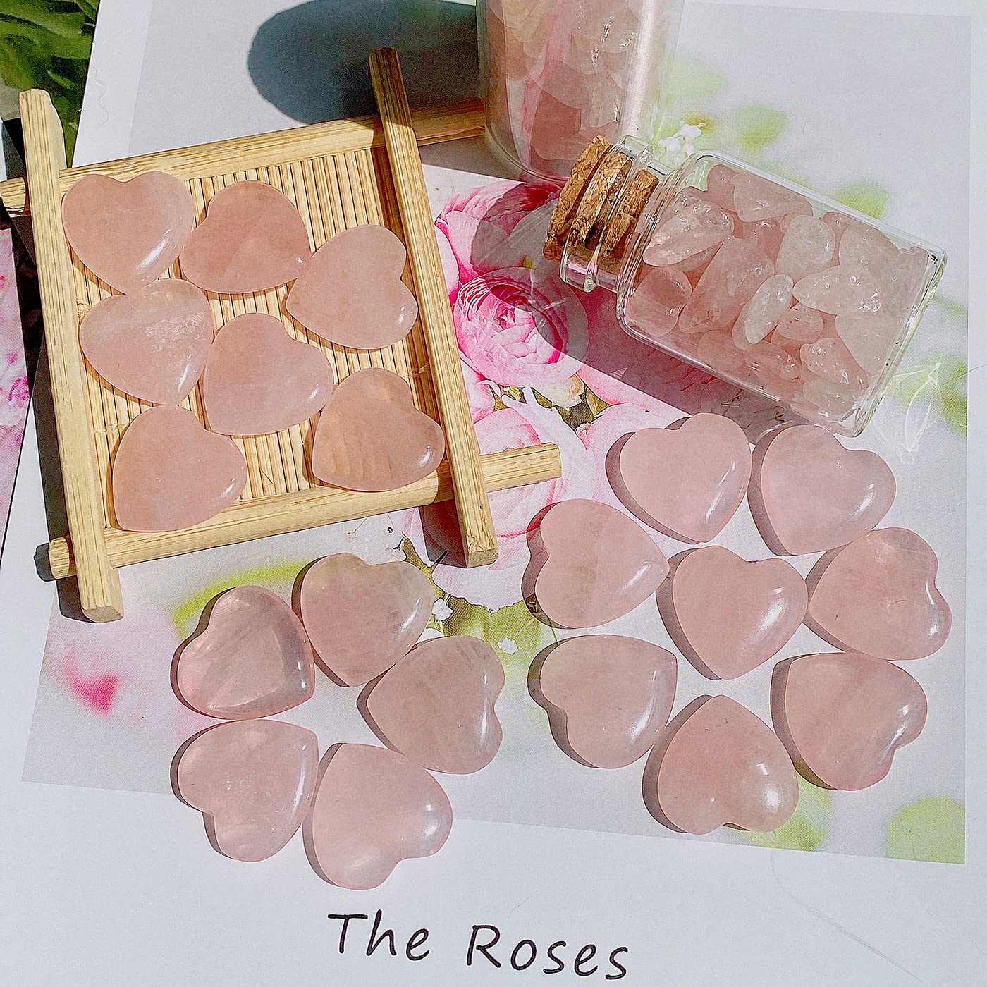 Cœur rose quartz QINJIEJIE utilisé dans un DIY créatif et décoratif à la maison.