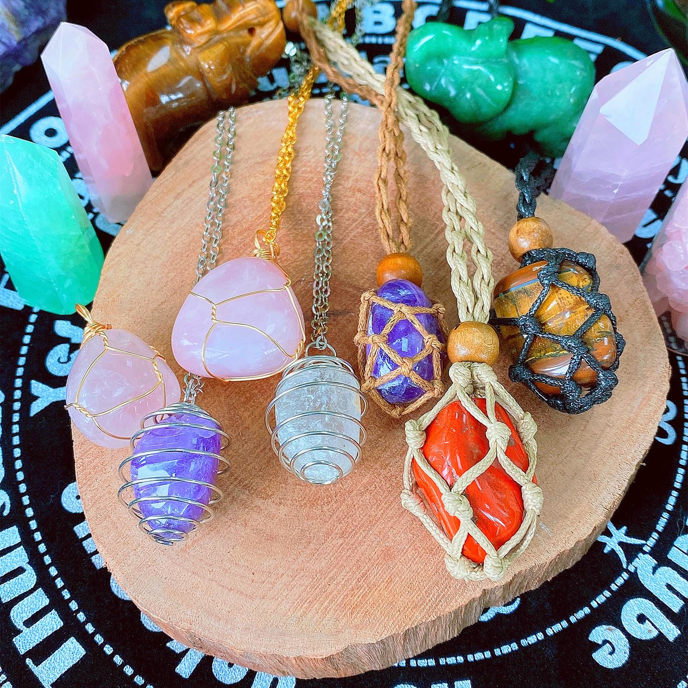 Quartz clair et pierres gemmes QINJIEJIE, idéaux pour rechargement des cristaux et méditation.
