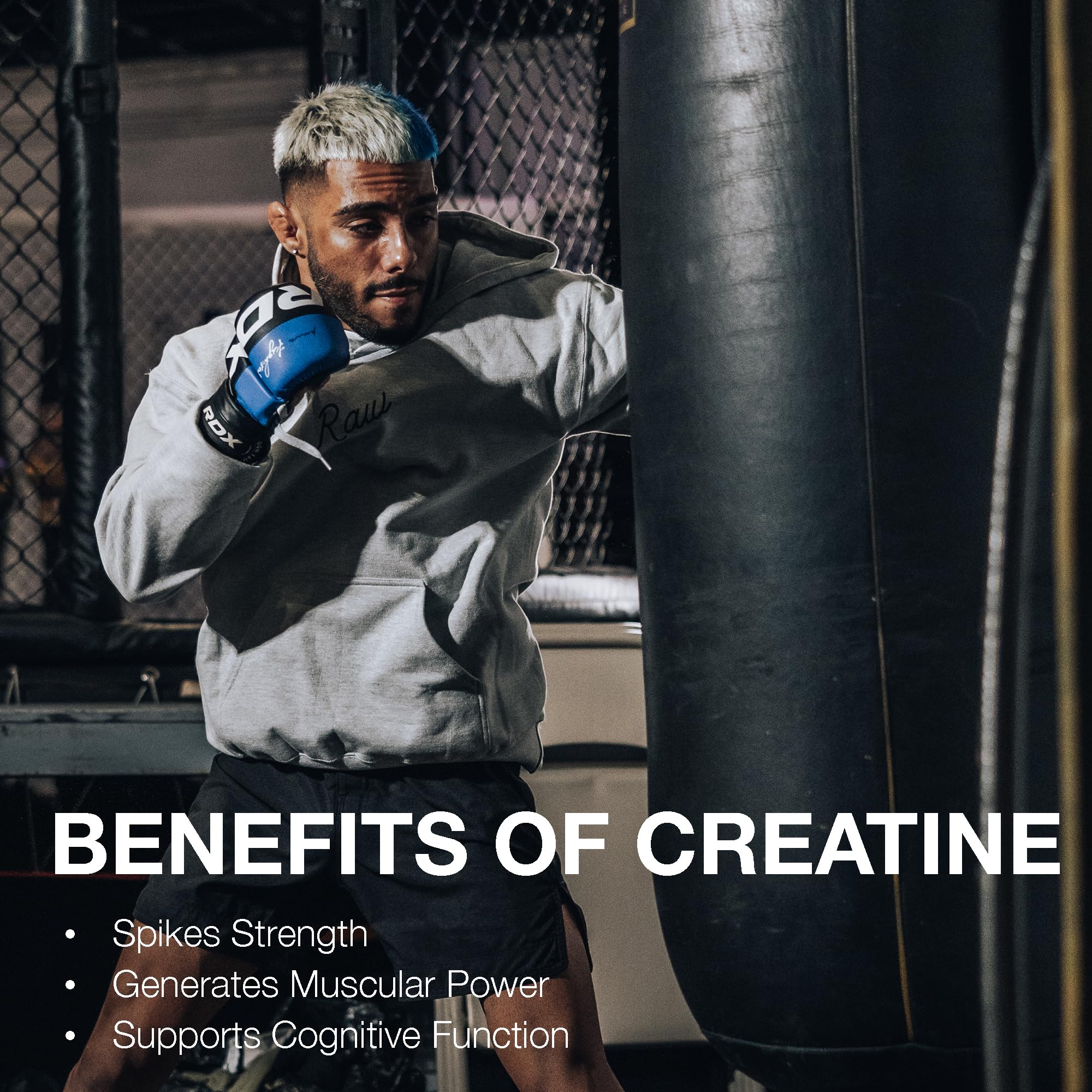 Avant-entraînement RAW Nutrition Creatine Monohydrate en action, potentiel de performance accru.