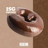 Tranche intérieure du donut chocolat, texture moelleuse idéale au petit-déjeuner.