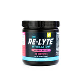 Redmond Re-Lyte mélange fruits dans un bocal, hydratation légère et pratique.