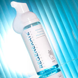 Emballage Regenerate mousse, texture légère pour usage quotidien.