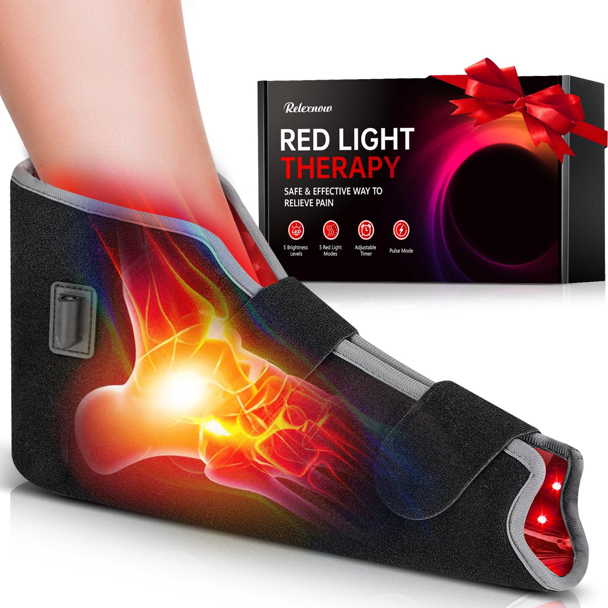 RELEXNOW chausson lumière rouge porté sur le pied pour relaxation ciblée et soulagement des tensions.