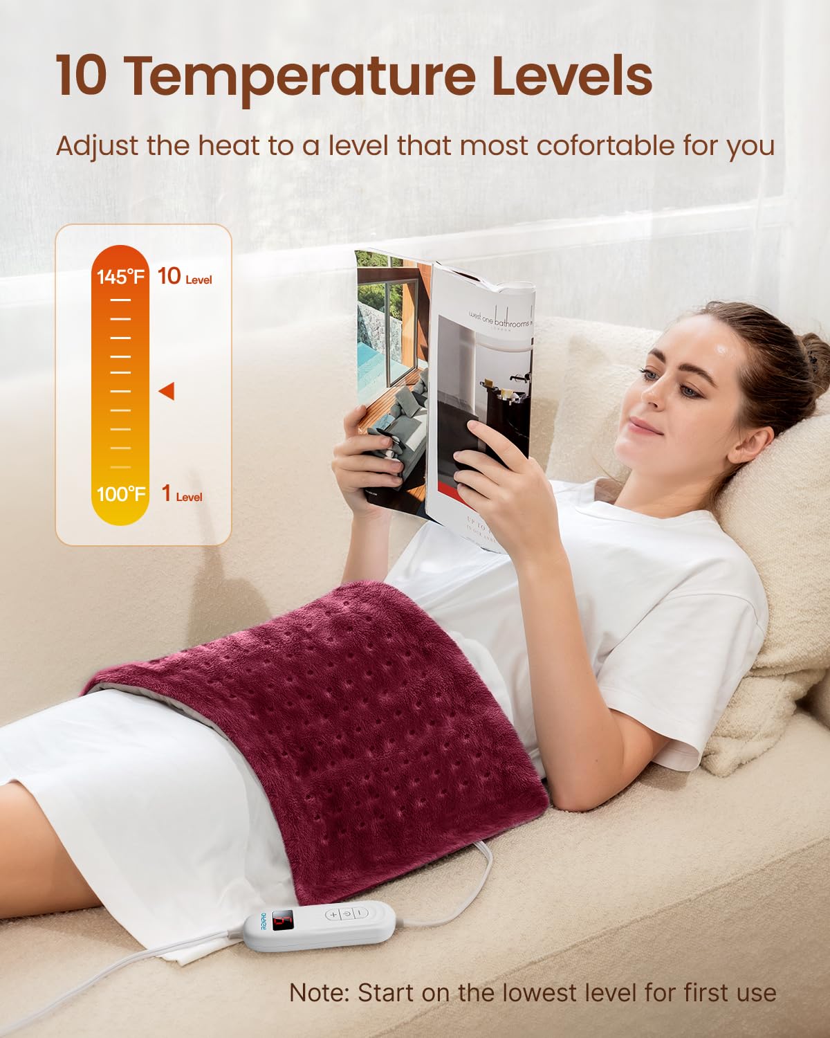 Utilisation sur canapé avec le tapis chauffant RENPHO pour détente rapide.