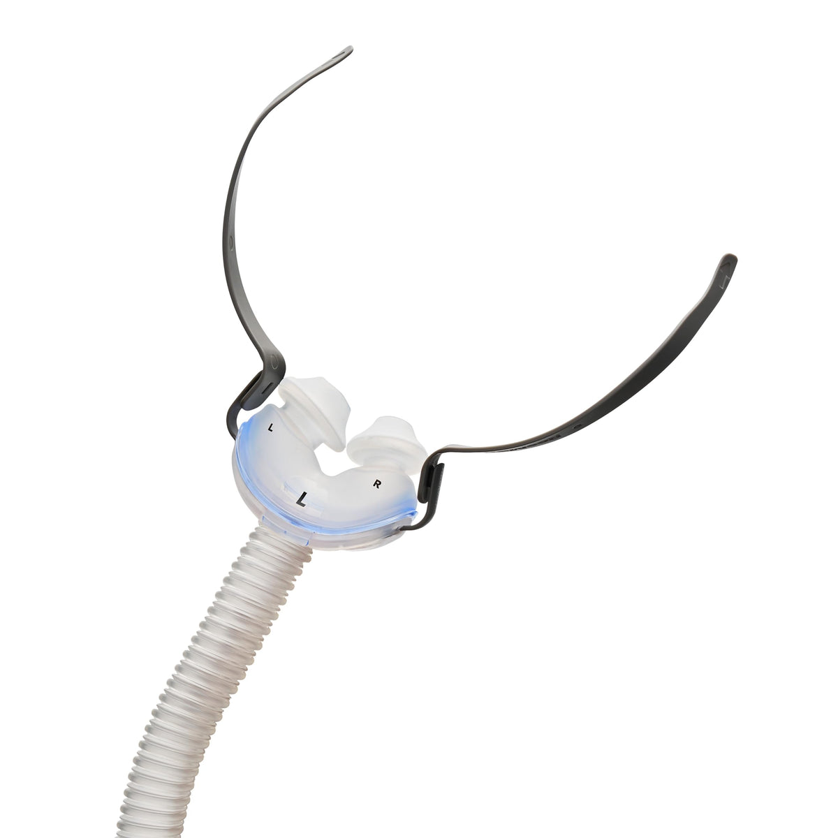 Cadre AirFit P10 de ResMed avec tube court pour stabilité discrète.