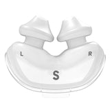 Coussin nasal ResMed AirFit P10 en silicone doux pour un confort nocturne.