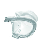 ResMed AirFit P10 – visuel 3 : taille moyenne choisie pour un maintien adapté.