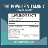 Cuillère et mesure pour doser la poudre de vitamine C Revitalize Wellness.