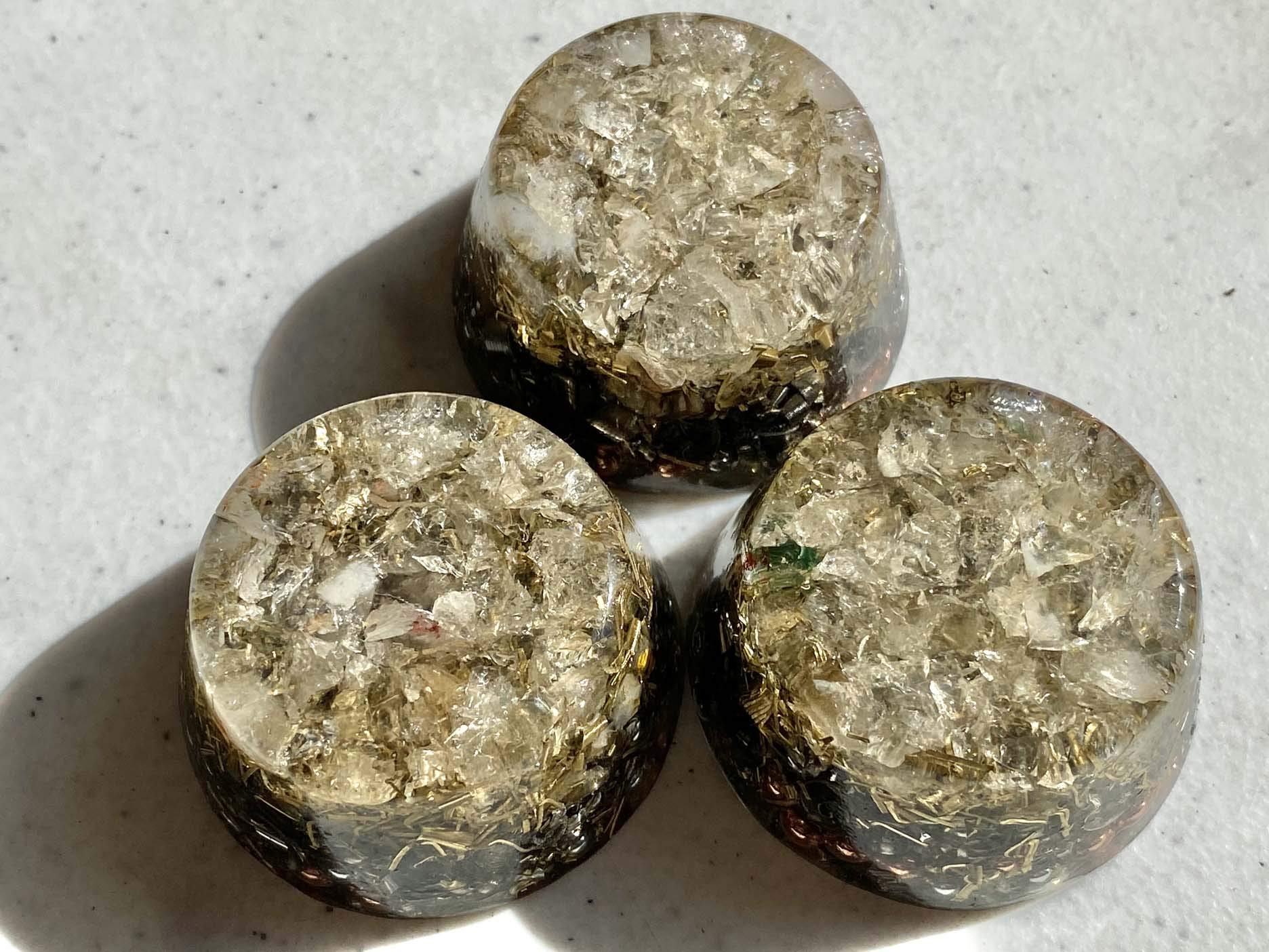 Rise Perspective Citrine Orgone: fer oxydé cœur terrestre et énergie stabilisatrice