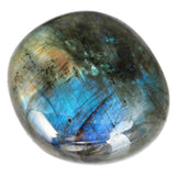 Rockcloud Labradorite, pierre polie et lisse, idéale pour la relaxation en main.