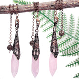 Rockcloud objet déco pendule quartz rose, cadeau élégant pour passionnés de cristal.