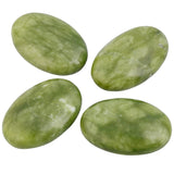 Rockcloud pierre Jade verte polie, parfaite pour la méditation et l'apaisement.