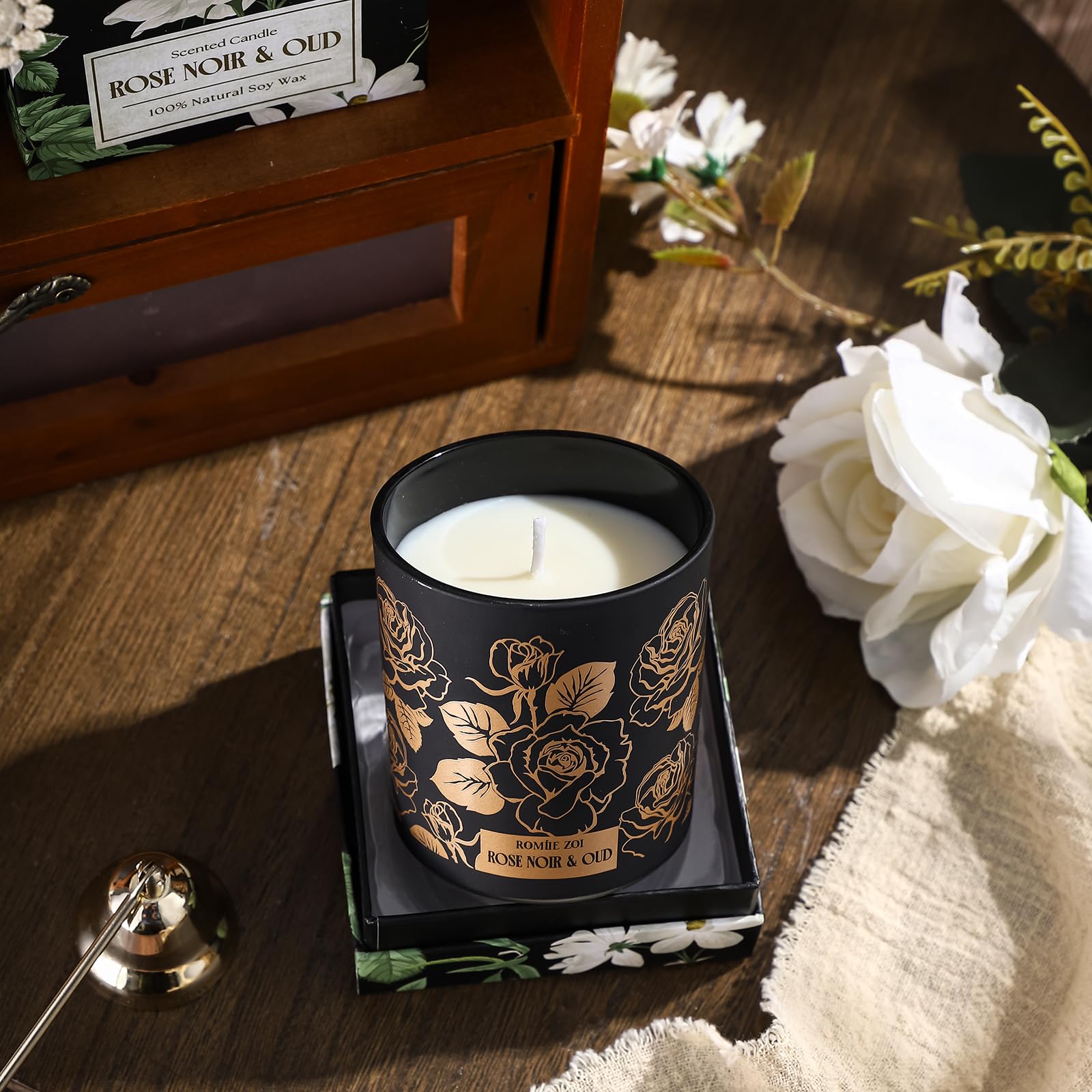 ROMIIE ZOI Coffret cadeau bougie prêt à offrir.