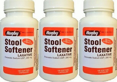 Gélules Rugby Docusate Sodium 250 mg dans une bouteille, soulagement doux possible.