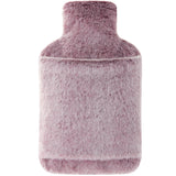 Utilisation en voyage et camping, bouillotte rose pour soirées froides.