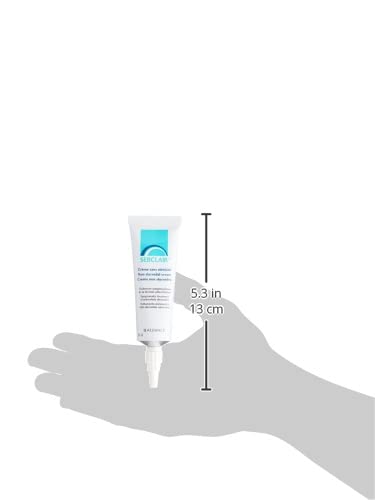 Emballage Sebclair Dermatola 30ml avec informations claires.