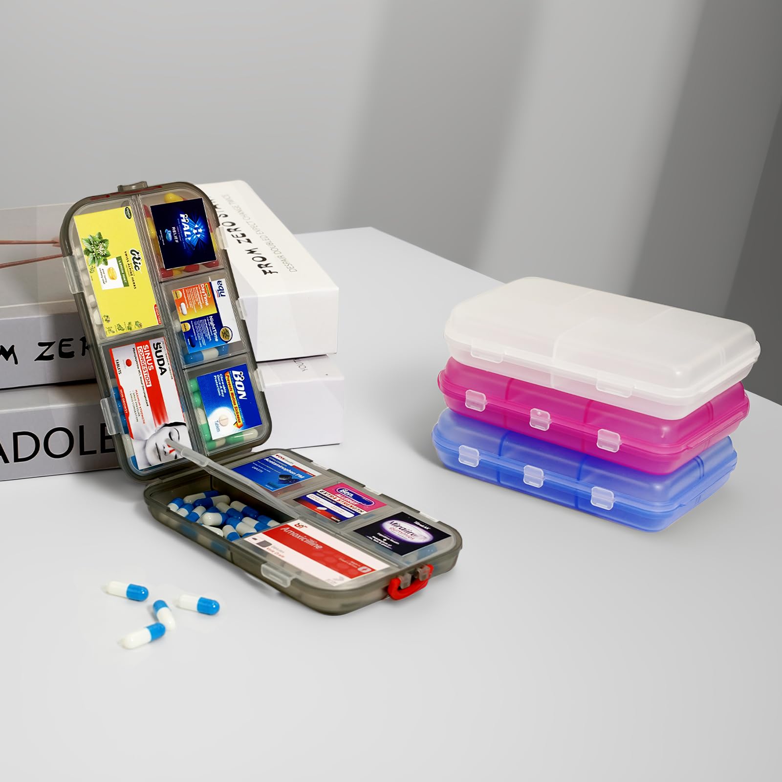 SESIIduo étiquettes personnalisables pour organiser par jour ou type de médicament.