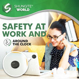 Autocollant Shungite World 50mm sur vehicule pour trajets plus ancrés.