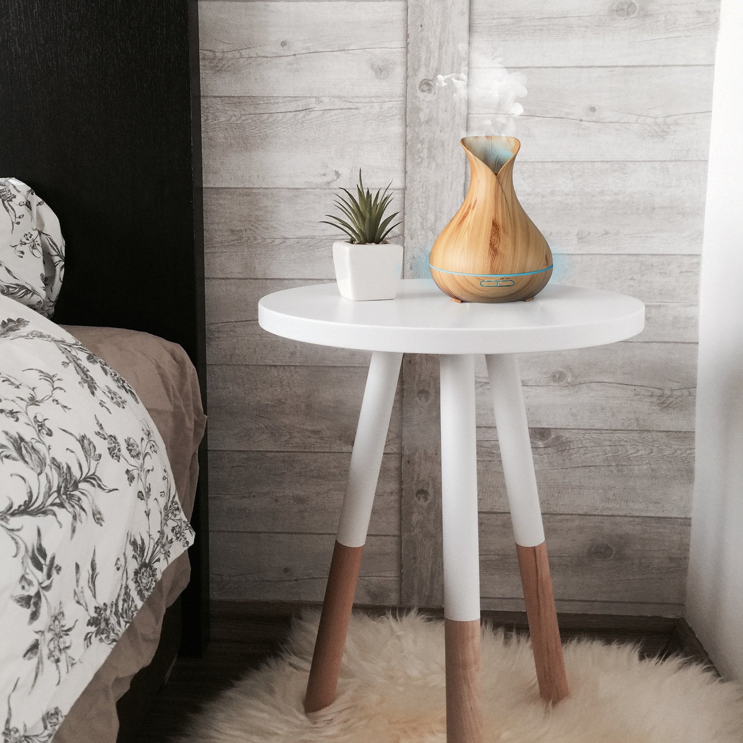Éclairage LED réglable du diffuseur Sierra Modern Home pour créer une ambiance personnalisée.
