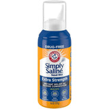 Simply Saline avec embout adaptatif pour une application douce et précise.