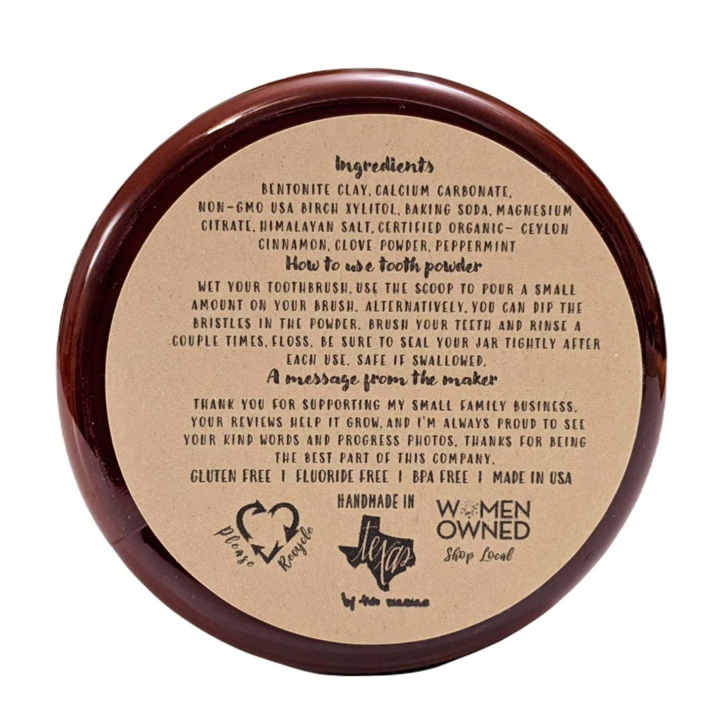 Poudre SIMPLY SOONEY avec cuillère en bois, brossage précis et naturel.