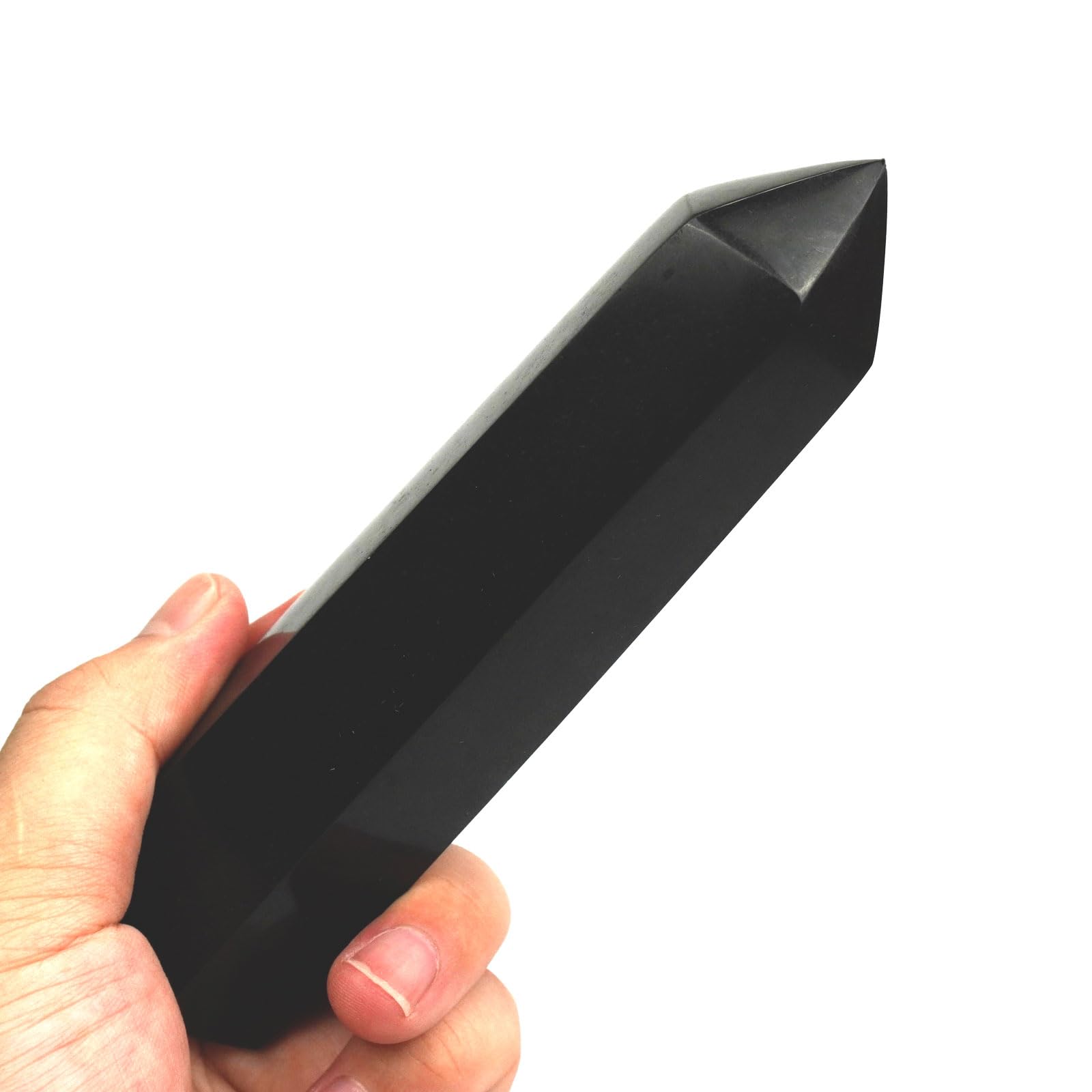 Obélisque Sisamn en tourmaline noire, pierre protectrice pour une ambiance zen.