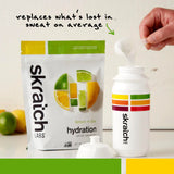 Athlète en action utilisant la poudre Skratch Labs Hydration pendant l'entraînement