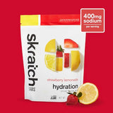 Skratch Labs Hydration dans un verre d'eau prêt à boire après l'entraînement