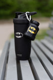Smartshake Batman fermeture double etanche protège la poudre des fuites.