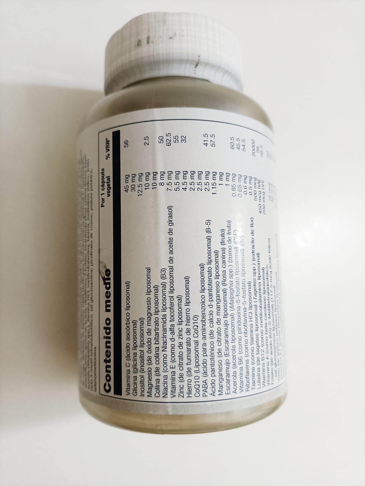 Étiquette claire sur SOLARAY Liposomal Multivitamine, affichant les ingrédients