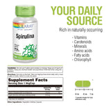 SOLARAY Spirulina – étiquette en détail montrant l'origine biologique et les bienfaits.