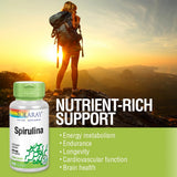 SOLARAY Spirulina – panneau nutritionnel illustrant les acides gras et vitamines bénéfiques.