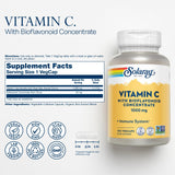SOLARAY vitamine C avec fruits d'églantier et acérola, riche en nutriments.
