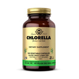 Solgar Chlorella – flacon de capsules, pratique pour un mode de vie vegan.