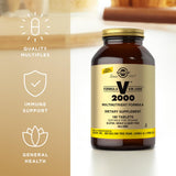 Solgar Formula VM 2000 : tablettes en gros plan pour le dosage simple.
