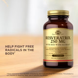 Solgar Resveratrol 250 mg Softgel – emballage moderne et design rappelant la qualité.